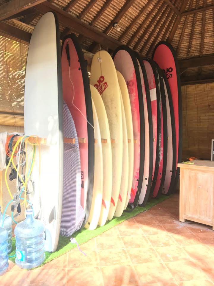 surffileiri,Bali,Canggu,surffaaminen,Java